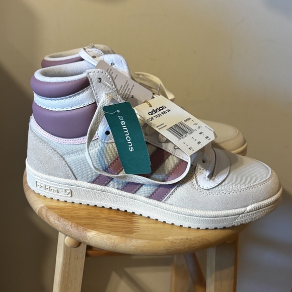 Adidas off white and lilac Top Ten RB casual sneakers from Finish Line NWT - Picture 9 of 12